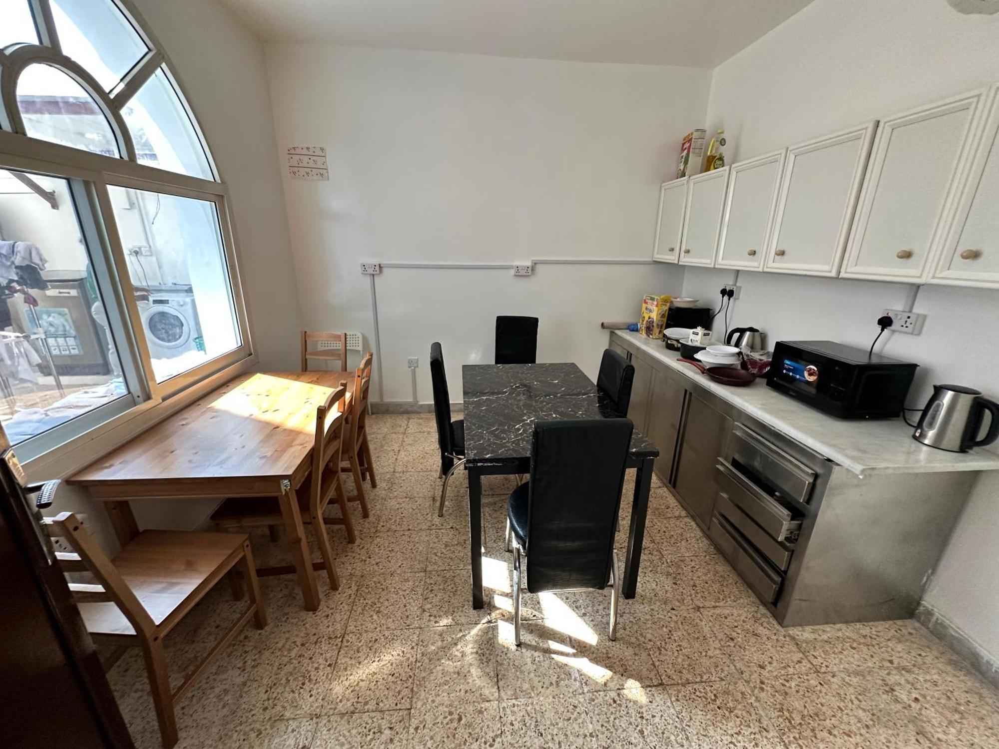 International Abu Dhabi Hostel Eksteriør bilde