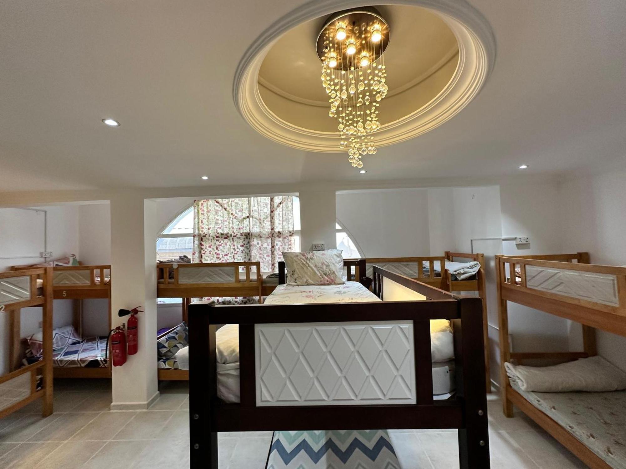 International Abu Dhabi Hostel Eksteriør bilde