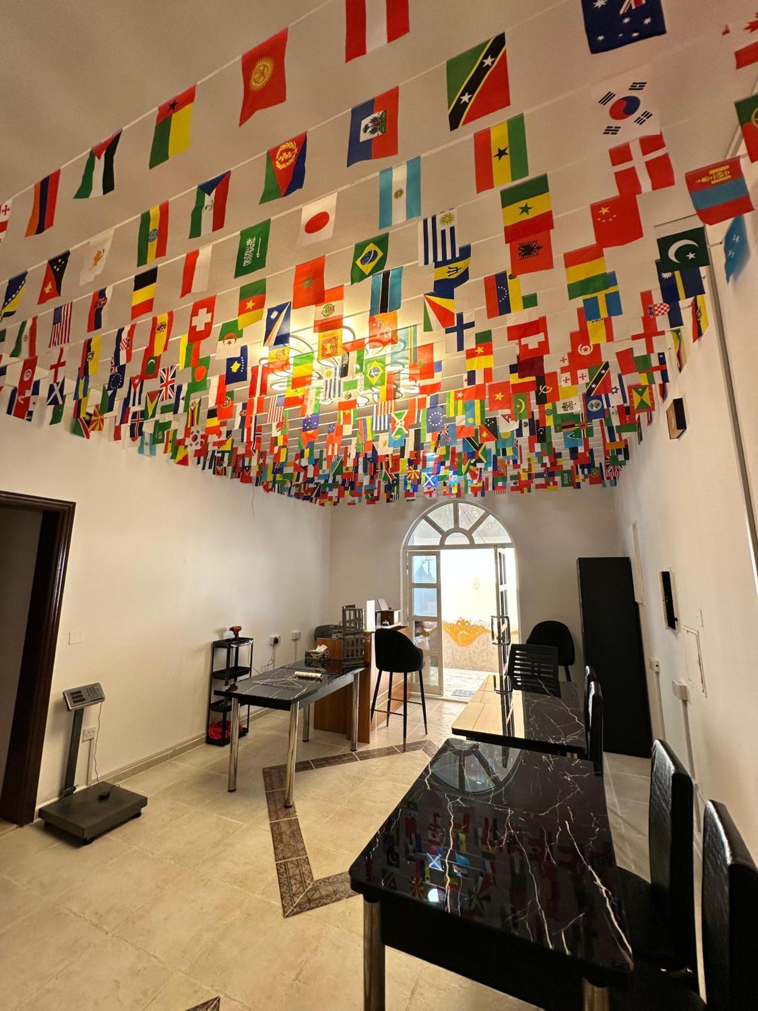 International Abu Dhabi Hostel Eksteriør bilde