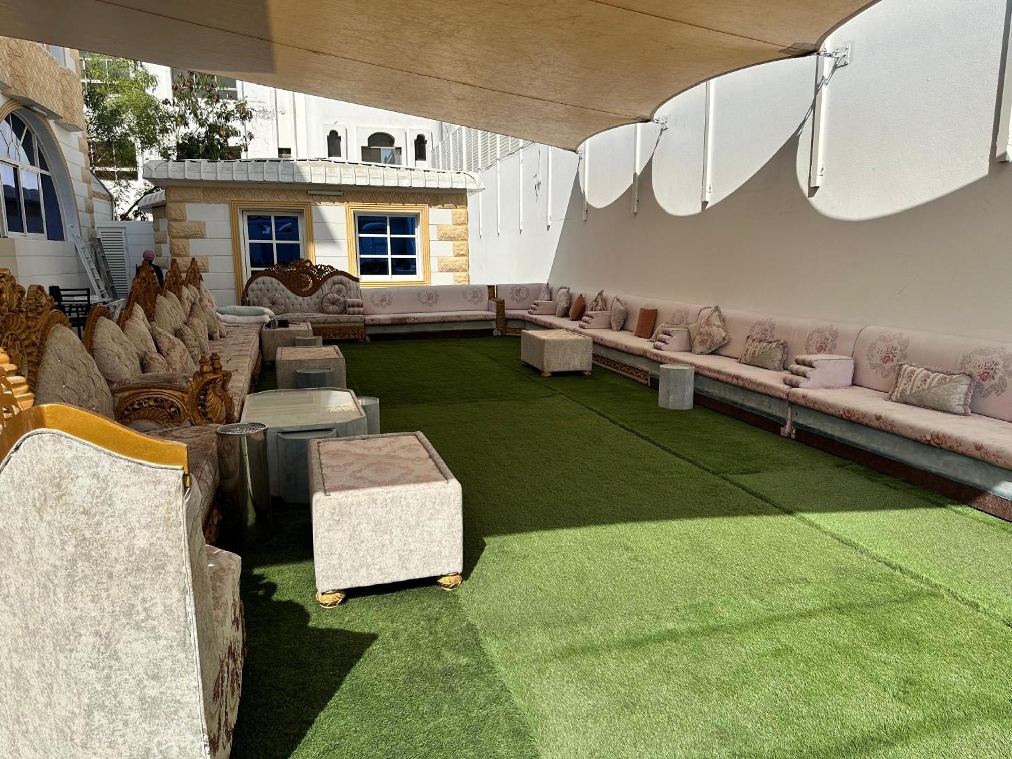 International Abu Dhabi Hostel Eksteriør bilde