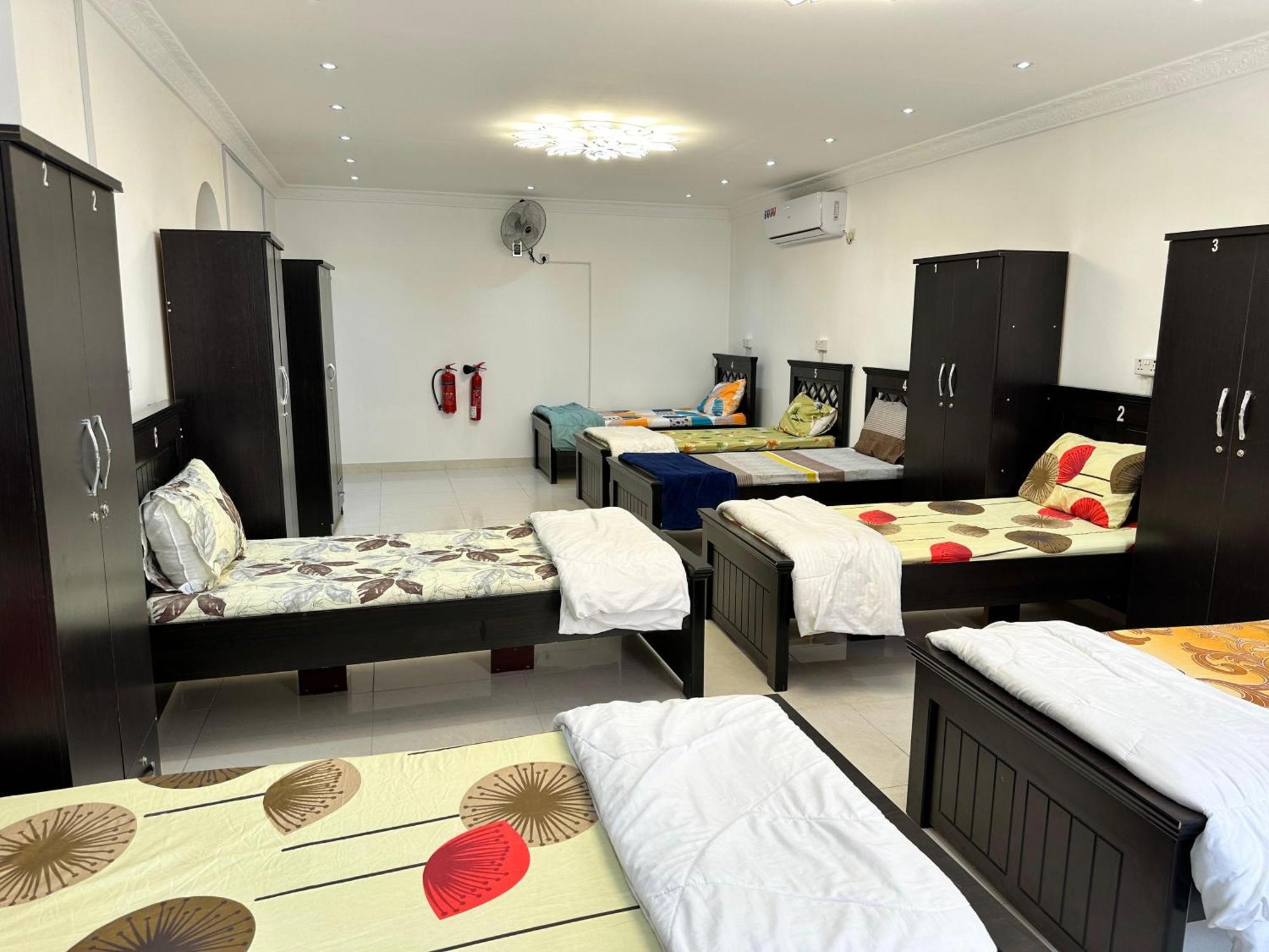 International Abu Dhabi Hostel Eksteriør bilde